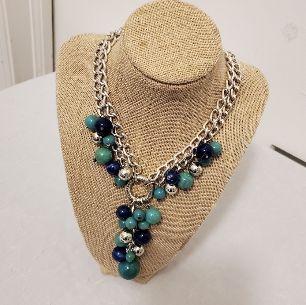 Charming Charlie Fashion Jewelry Necklace beaded and silvertone